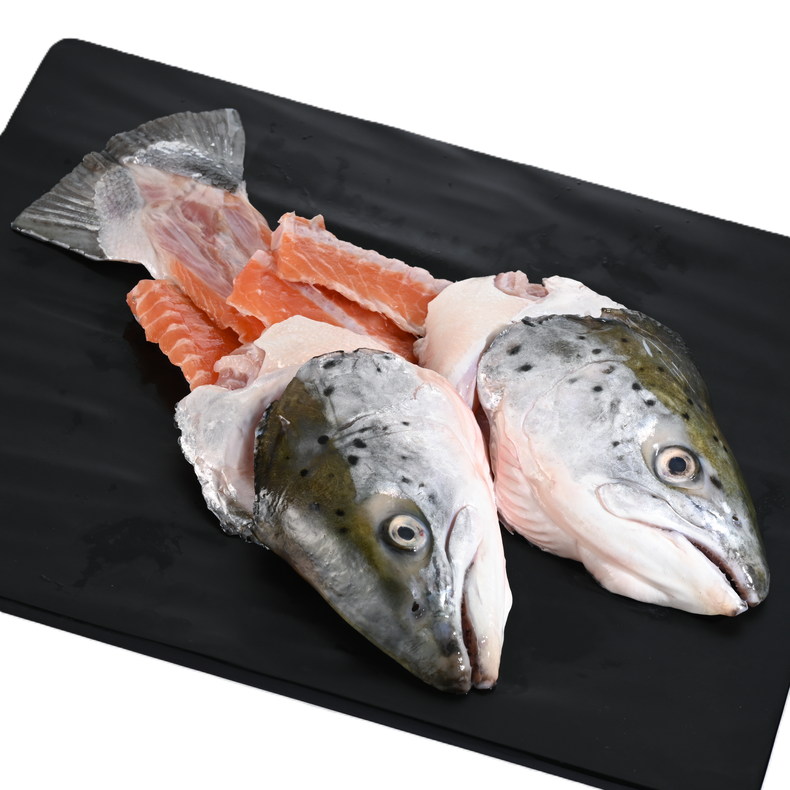 Salmon Head With Bone - 600 Gms