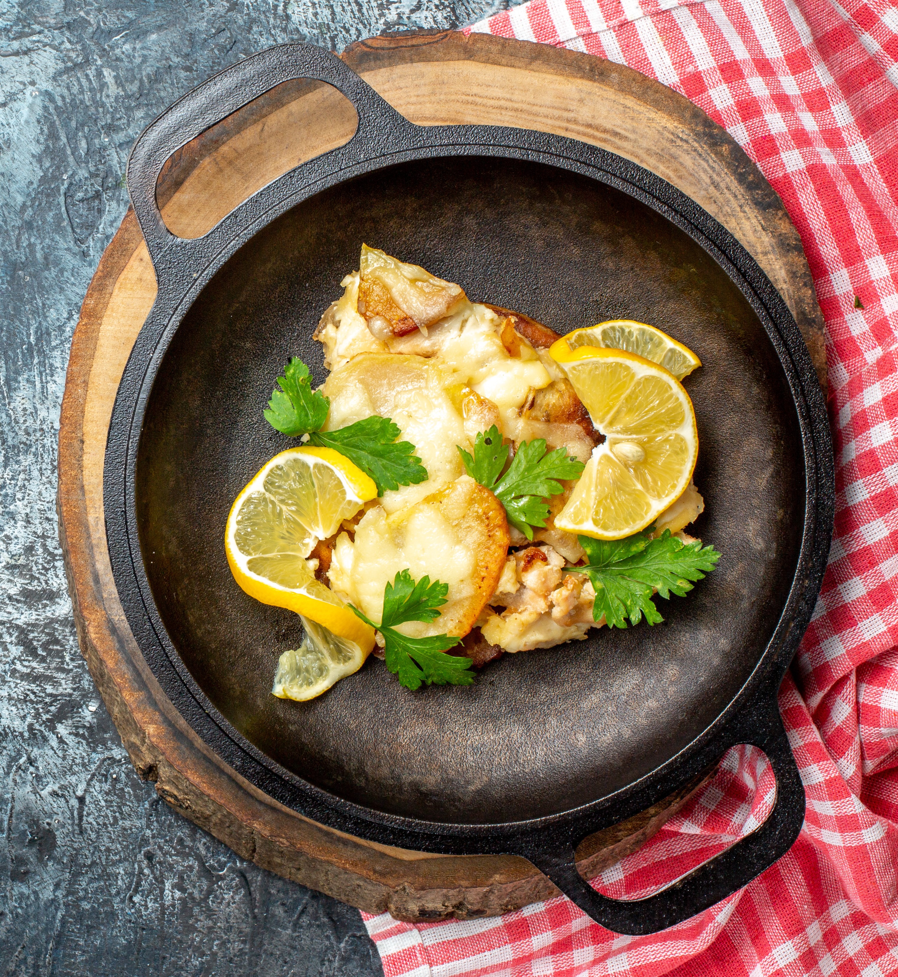 Oven-Baked Sea Bream Lemon and Garlic Infused